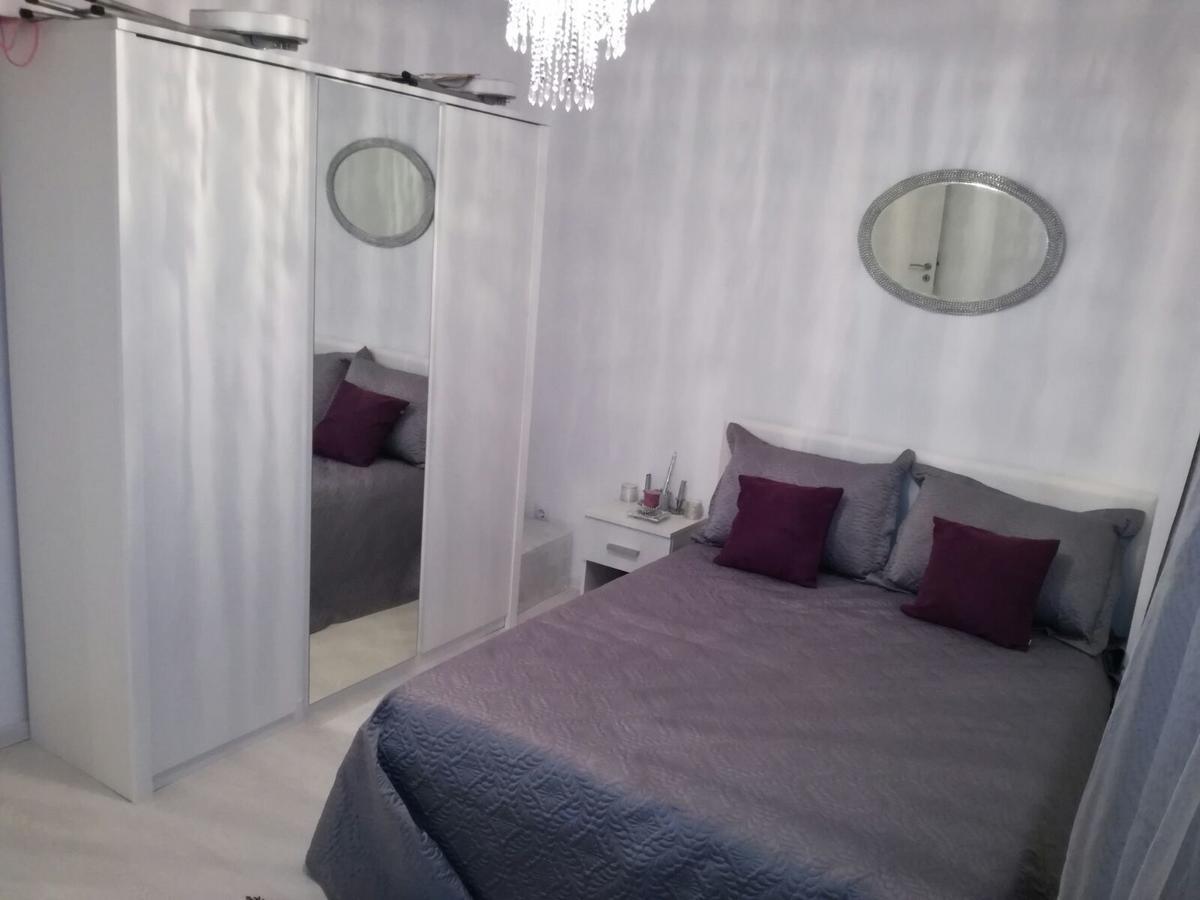 White Luxury Apartment Сибиу Экстерьер фото