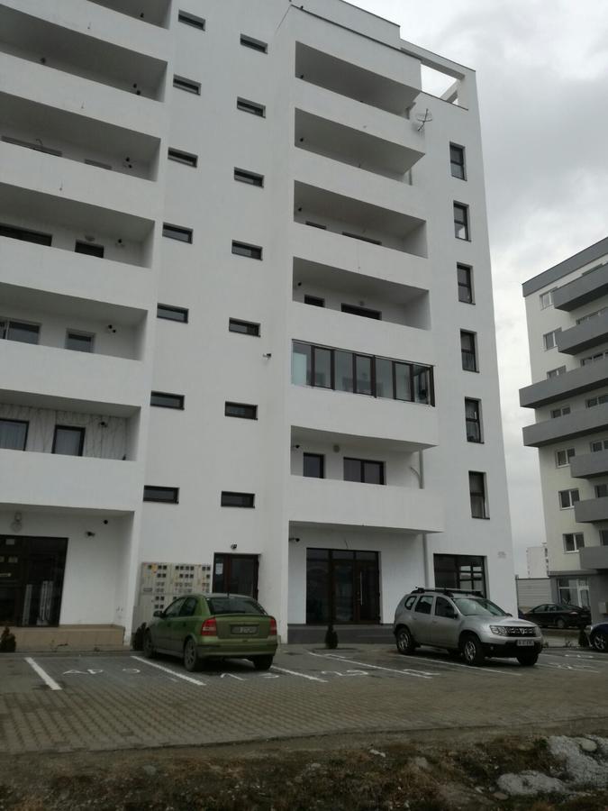 White Luxury Apartment Сибиу Экстерьер фото
