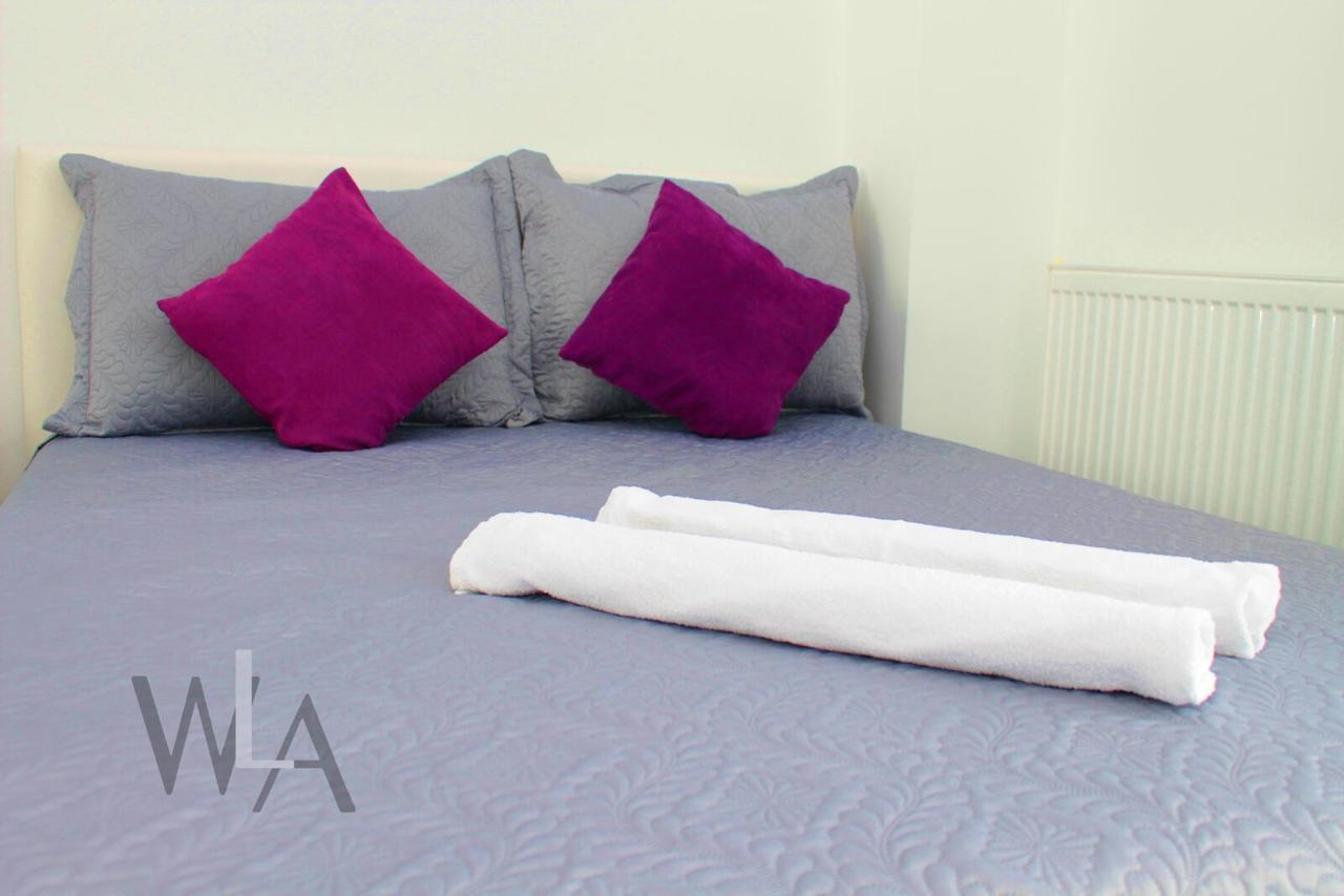 White Luxury Apartment Сибиу Экстерьер фото