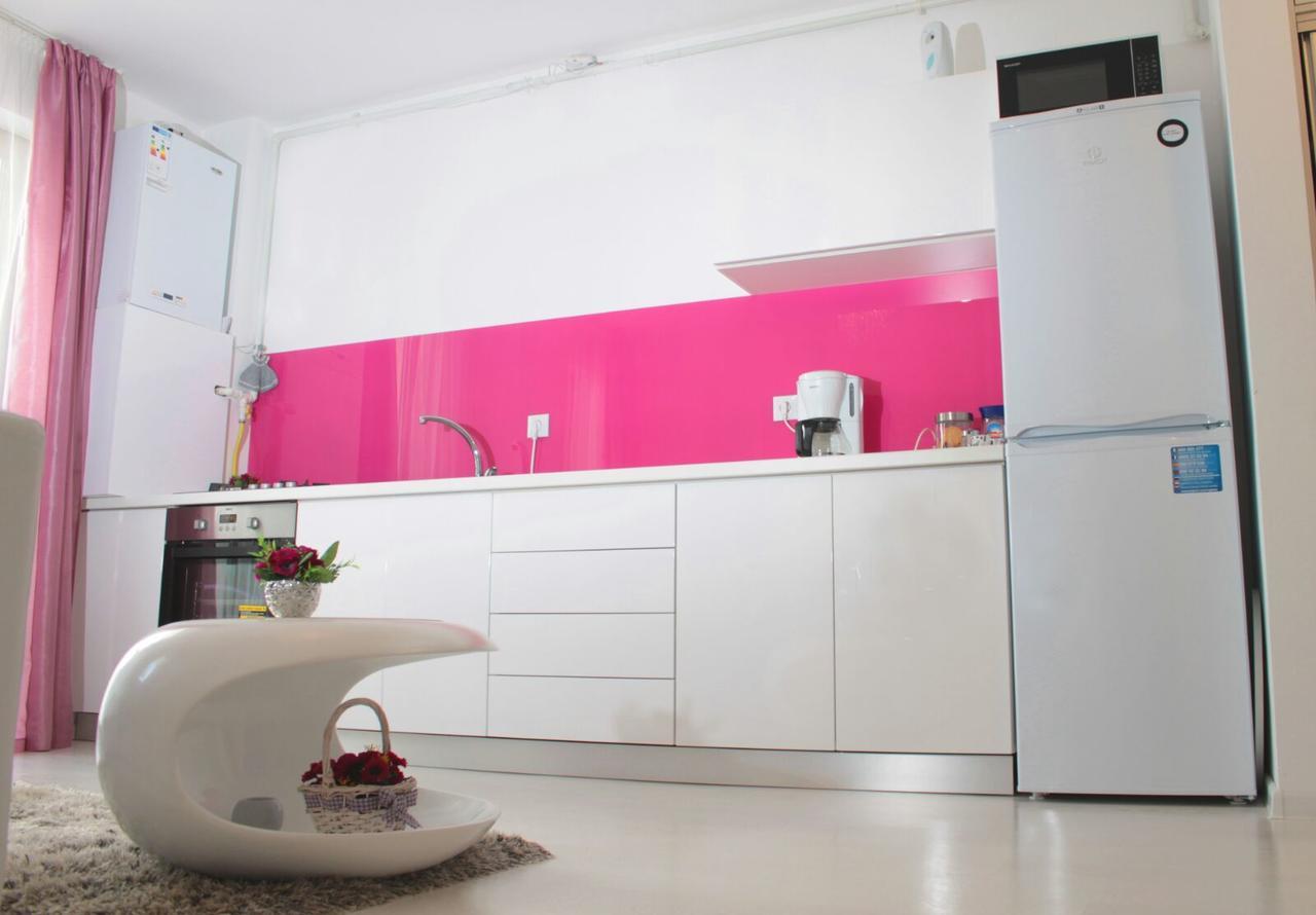 White Luxury Apartment Сибиу Экстерьер фото