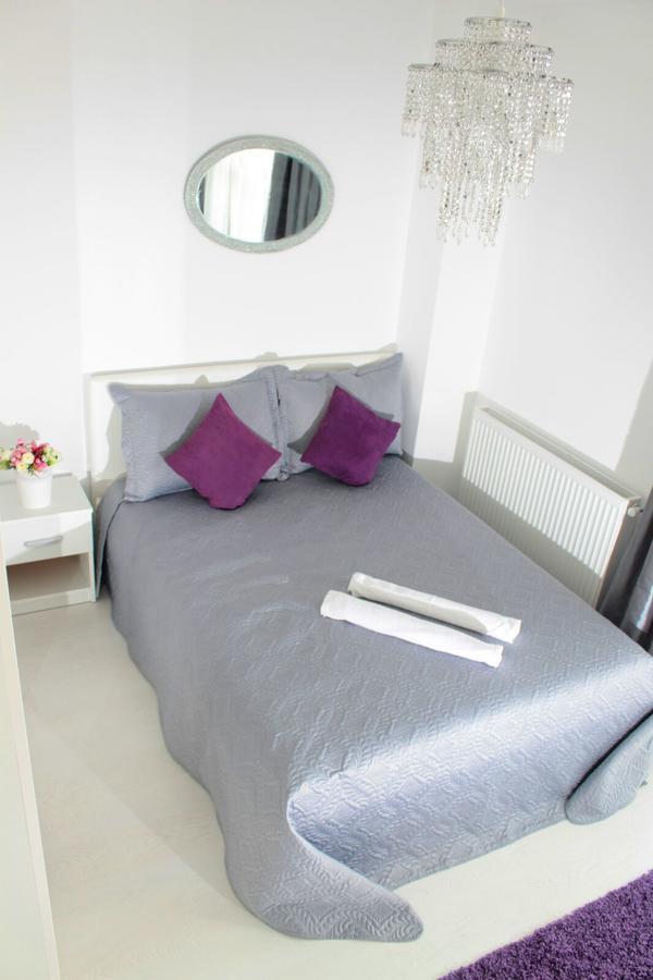 White Luxury Apartment Сибиу Экстерьер фото