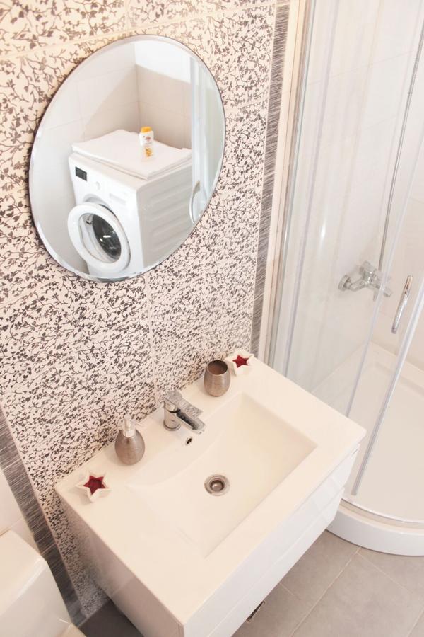 White Luxury Apartment Сибиу Экстерьер фото